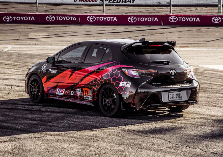  Toyota SoCal Kustomz Corolla 2018 года  (фото 3 из 6)
